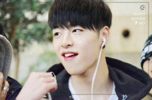 Ikon.  Кто прекрасней всех на свете в Ikon? 01