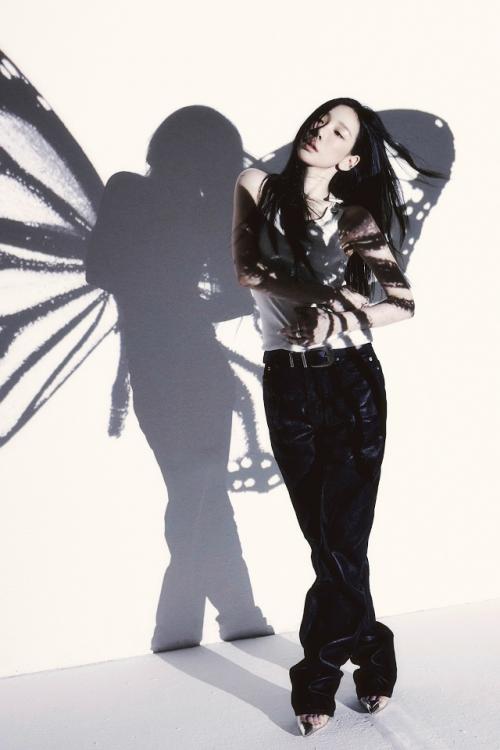 201125: тэен 'Panorama: the Best of Taeyeon' 1 концепт: Essential of Taeyeon 01. 04