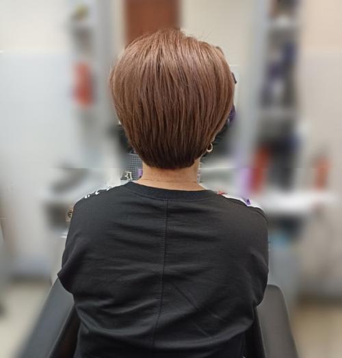 Красота волос заключается не только в их здоровье, но и в правильной стрижке. 01