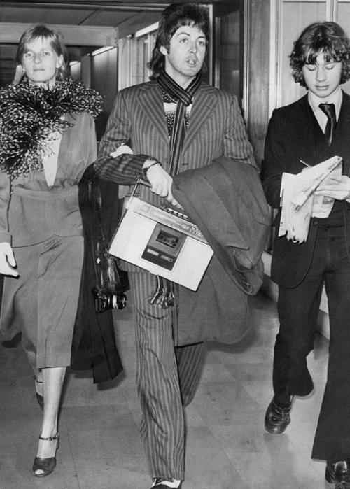 Бизнес Спереди, Вечеринка Сзади - так говорят американцы о причёске маллет. 03