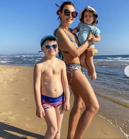 Эвелина бледанс в Сеть фотографии с отдыха выложила. 03