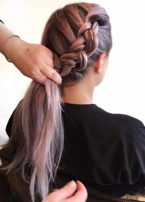 Прическа с цветком из волос. 03