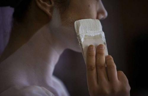 Взгляд на одеяние гейши: больше подготовки, чем изящества. 01 Взгляд на одеяние гейши: больше подготовки, чем изящества. 01