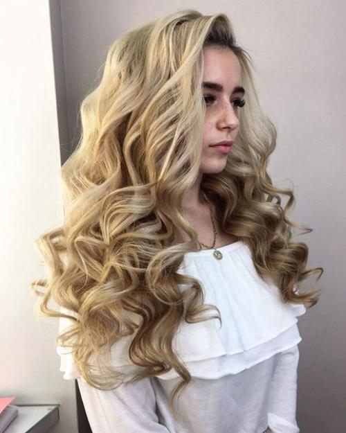 Девушки!  Напоминаю, что помимо стрижек и окрашивания я занимаюсь вечерними? 05