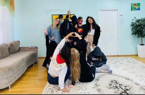 Мой новый волонтерский этап - проведение онлайн уроков по прическам, для подростков оказавшихся в сложной сложившейся ситуации. 01