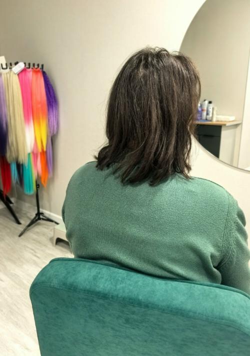 Афронаращивание волос - это удивительная техника, позволяющая создать роскошные объемные локоны, которые придают образу яркость и индивидуальность. 02