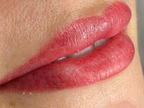 Таким образом, если девушка яркая - ей хочется быть яркой во всем! 02