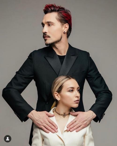 Дима билан выложил в инстаграм фотографии с сестрой. 01