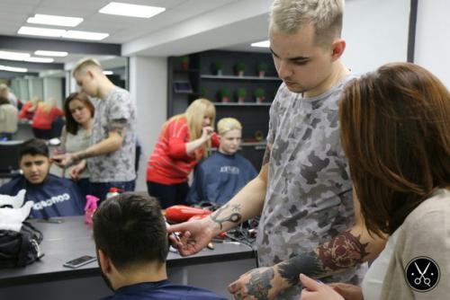 Мы поздравляем нашего парикмахера Риточку шибеко с повышением квалификации? 02