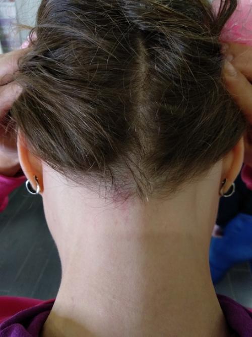 Никто и не задумывался, что волосы там можно убирать. 01