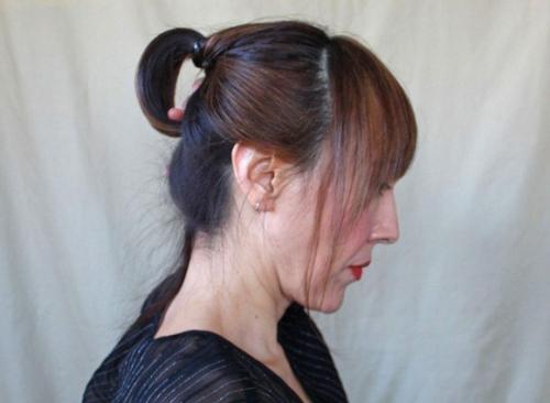 Прическа для обладательниц средних волос? 06