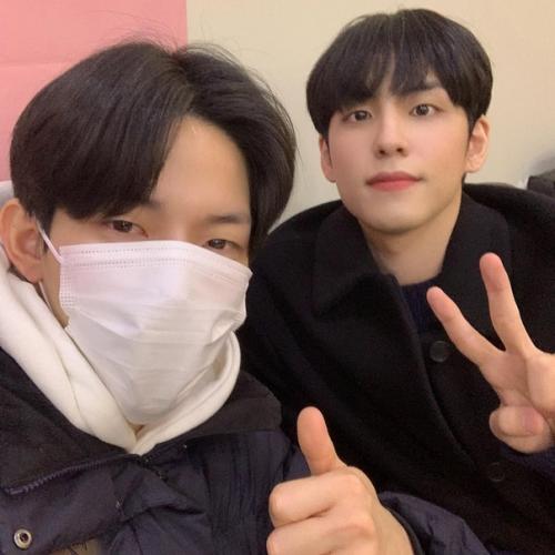 SNS 201230 обновление инстаграма радио @ day6\_Kisstheradio. 01