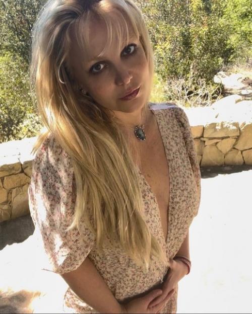 Новые фото отдохнувшей мисс Спирс: 03