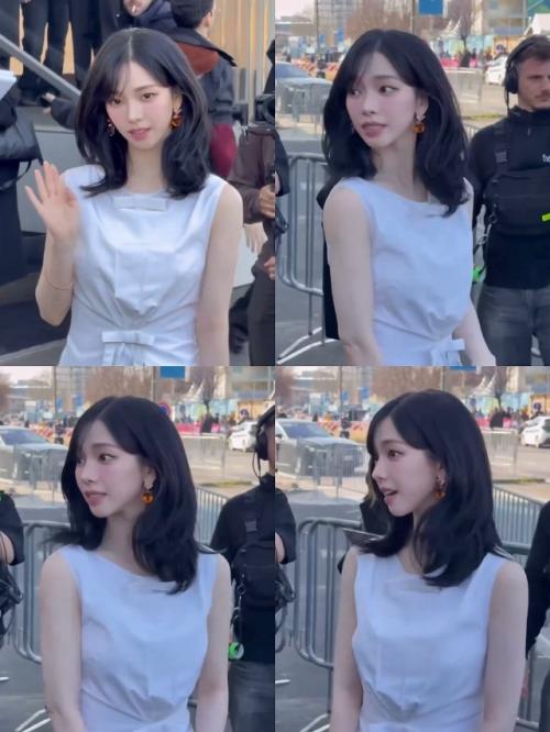 260226: Карина на шоу Prada во время миланской недели моды. 03