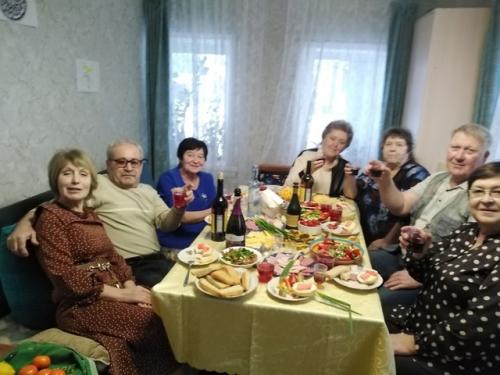 Дорогие мои одноклассники, нас смело можно назвать ветеранами выпускного. 05 Дорогие мои одноклассники, нас смело можно назвать ветеранами выпускного. 05