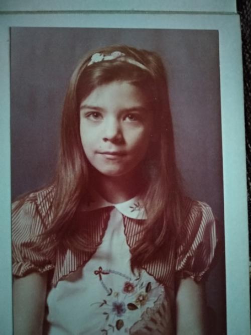 Я никогда не стриглась коротко и не красила волосы. 06 Я никогда не стриглась коротко и не красила волосы. 06