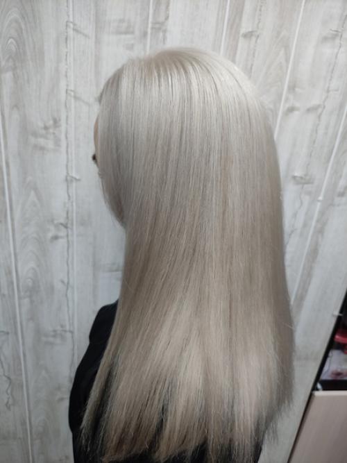 Нужно ли красить корни блондинкам перед заплетением? 01