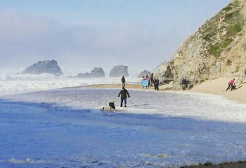 Полина Гагарина: дело было так приехали мы значит на живописнейший пляж в Португалии! 01 Полина Гагарина: дело было так приехали мы значит на живописнейший пляж в Португалии! 01
