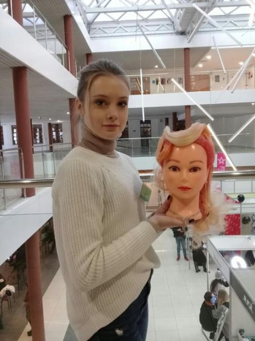 Мы чемпионы!  Антон догадов - модная женская стрижка с укладкой 1 место! 04