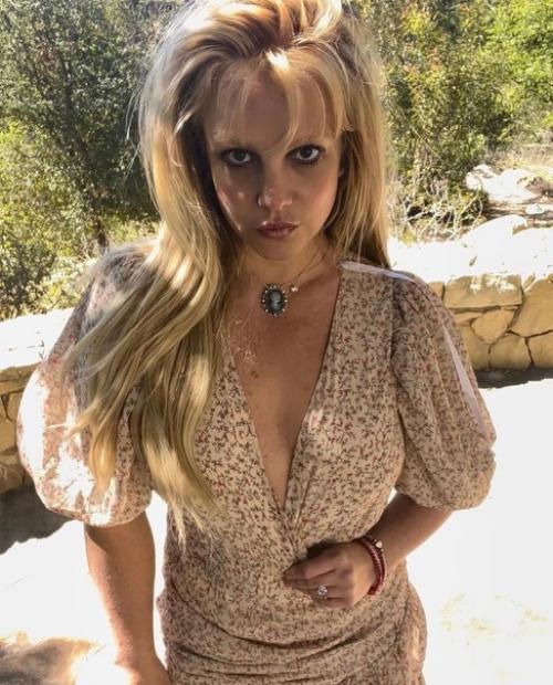 Новые фото отдохнувшей мисс Спирс: 02