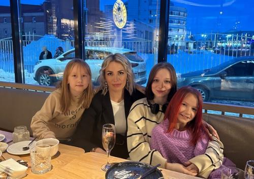 Прекрасный день, в прекрасной и самой любимой женской компании. 01 Прекрасный день, в прекрасной и самой любимой женской компании. 01