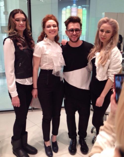 Парикмахер - это безусловно творческая профессия, поэтому для мастеров, как для любых художников, очень важно иметь источник вдохновения! 08