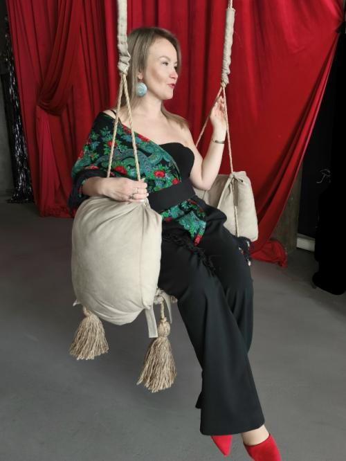 А вы знали, что свадьбу легче пережить, если расписаться в загсе заранее? 01