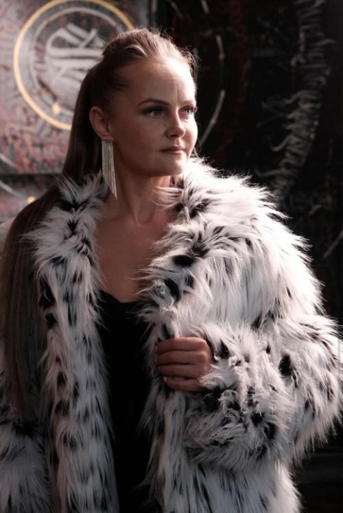 На дворе весна, а у меня наконец - то готовы зимние фото. 06