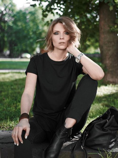 Здравствуйте! Мы рады приветствовать вас в нашей группе. 01 Здравствуйте! Мы рады приветствовать вас в нашей группе. 01