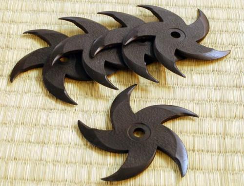 Это интересно!  Куноити: смертоносные цветы Японии. 02