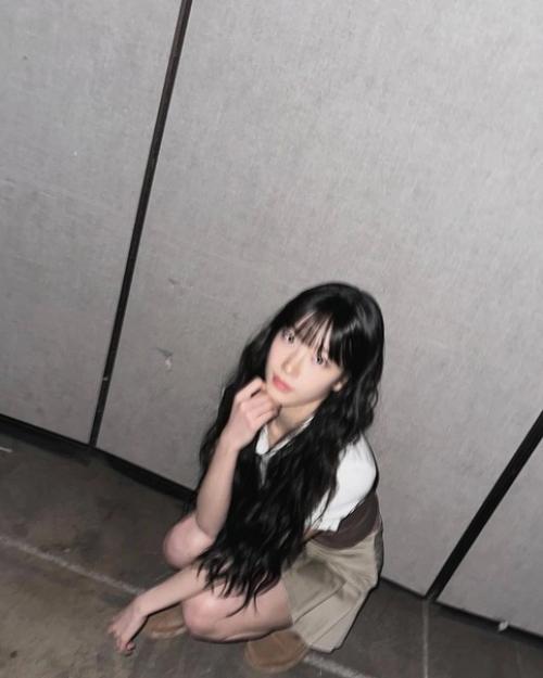 070323: казуха из LE Sserafim опубликовала фотографии с ч лкой. 02 070323: казуха из LE Sserafim опубликовала фотографии с ч лкой. 02