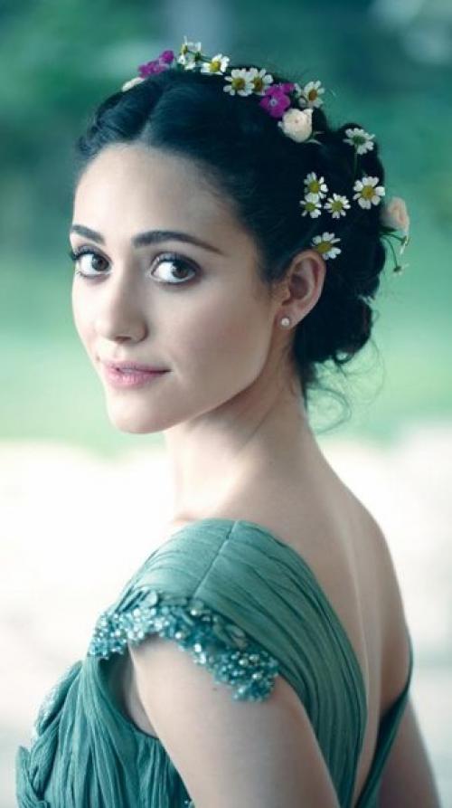 Женственность - это все то, что отличает женщину от мужчины, это все то, что украшает женщину, делает ее неповторимой и прекрасной. 04 Женственность - это все то, что отличает женщину от мужчины, это все то, что украшает женщину, делает ее неповторимой и прекрасной. 04