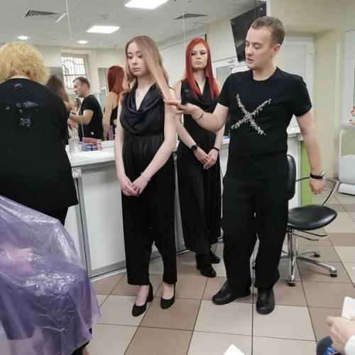 Молодой, талантливый и очень образованный парень. 01