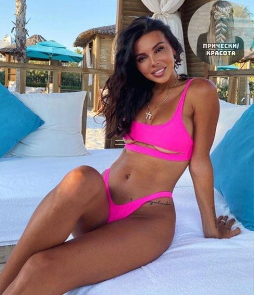 Как же Оксане Самойловой идет с новым цветом волос, так ярко. 02