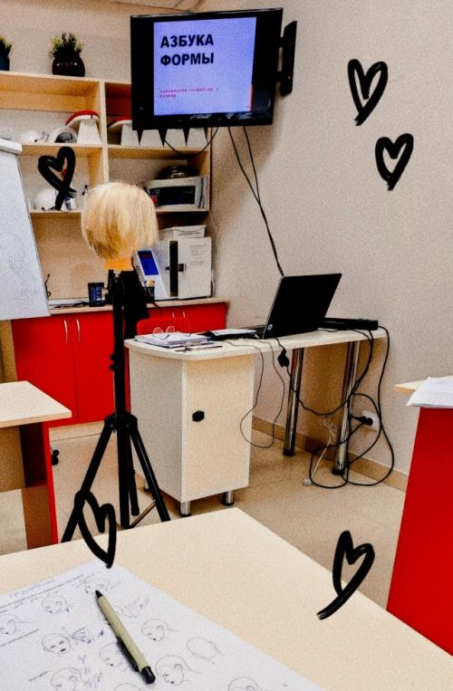 Прошлая весна - мужские стрижки, эта весна - женские причёски! 01