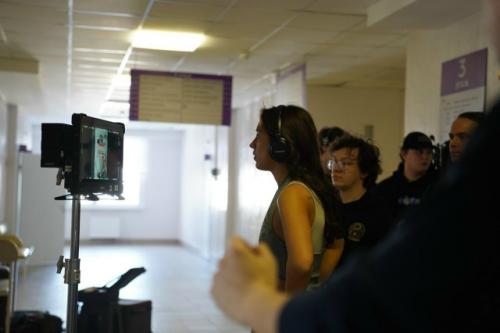 Работа в кино очень затягивает, это не обычный день визажиста. 04