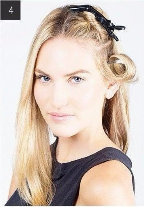 Шаг 1: если ваши волосы от природы кудрявые, то прежде чем формировать локоны для этой прически, выпрямите их феном. 02