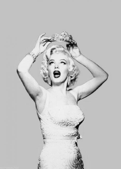 Становлюсь старше, и, как ни парадоксально, я не хочу казаться моложе …. 01 Становлюсь старше, и, как ни парадоксально, я не хочу казаться моложе …. 01