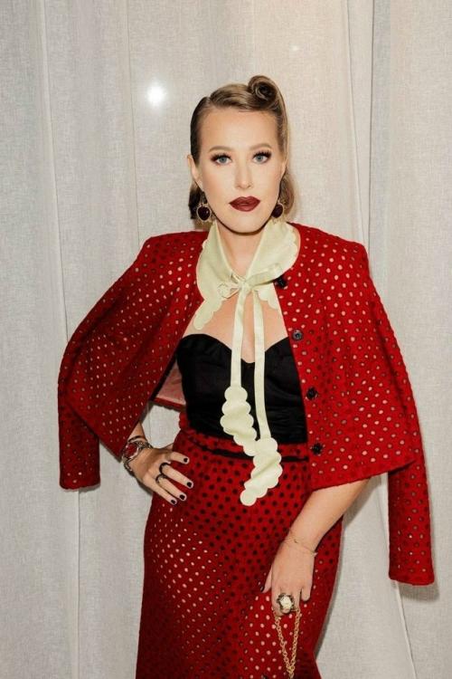 Вика боня разоблачила козни команды Собчак против себя. 01