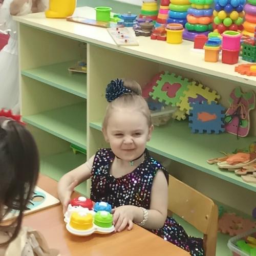 Резиночки на пучок!   Оказывается есть и такое украшение для волос. 06