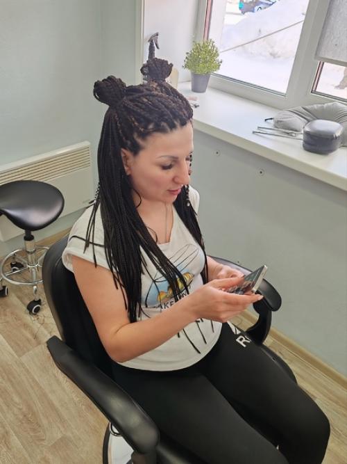 Де косы одна из самых простых причёсок в плане ухода. 01