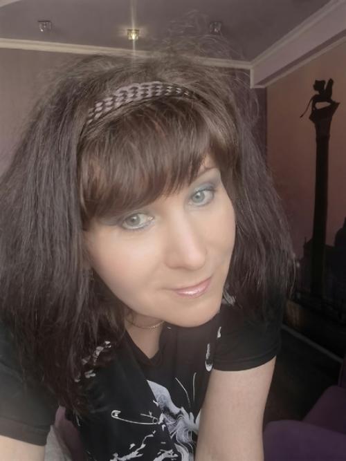 Думаю, все знают, что волосы, их состояние, причёска являются одним из проявлений нашего внутреннего мира, как психического, так и физического. 02