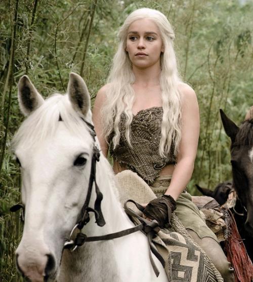 Игра престолов.  Дайнерис таргариен. 05