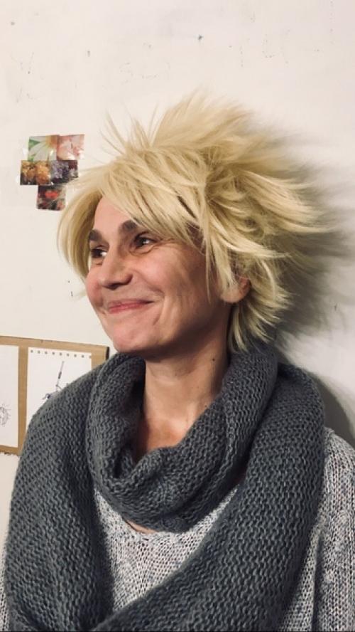 Ну реально, у человека всегда есть возможность придумать себе мечту. 02