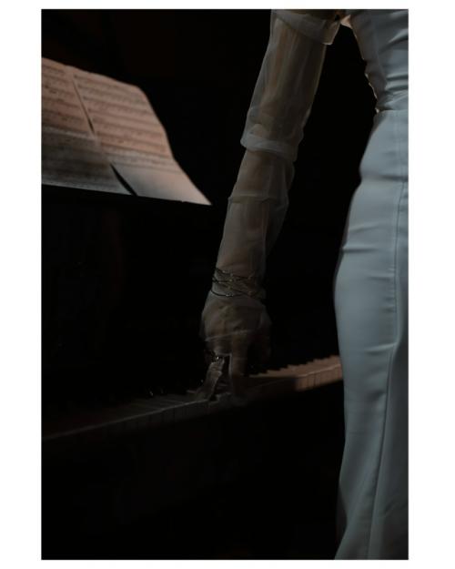 Когда Ира написала мне, что хочет на фотосессию ко дню рождения, в моей голове сразу всплыли картинки. 09