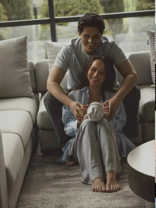 Мы Получили Шанс: жених больной раком лерчек показал фото с ней и их сыном. 03