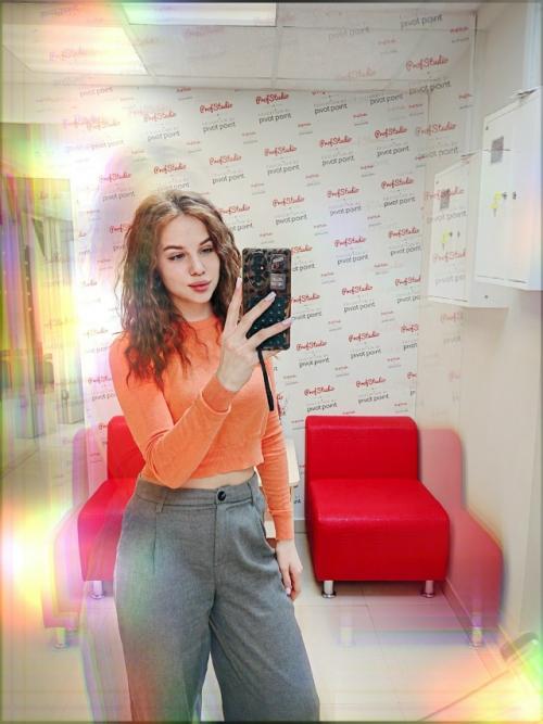 Прошлая весна - мужские стрижки, эта весна - женские причёски!  