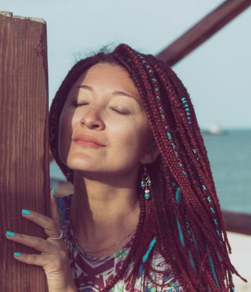 Спб!  Таким образом, если вы устали каждый день тратить час своей жизни с утра на укладки и прически - этот пост для вас! 07