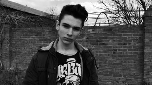 Поясни C ВА.  Здарова молодой, тебе пальцы отрезали что - ли? 03