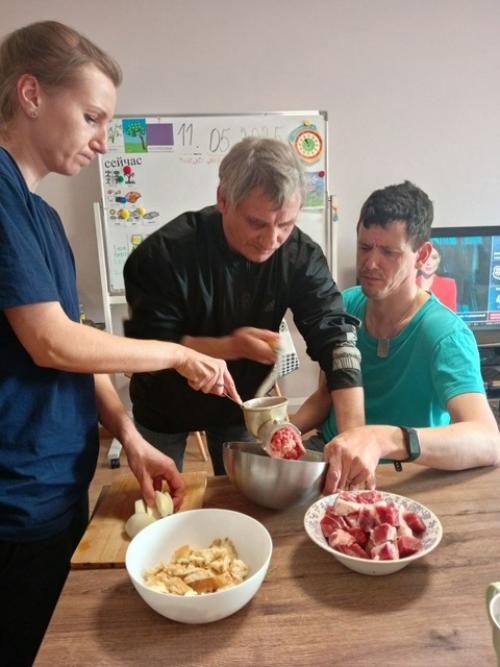 Праздники прошли, и наступили рабочие будни. 03